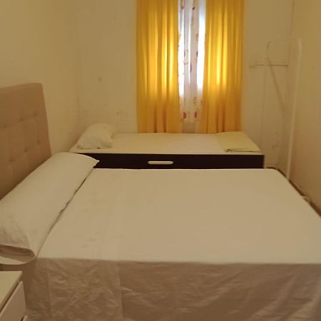 Aurora Room With Private Bathroom Alicante Exterior foto