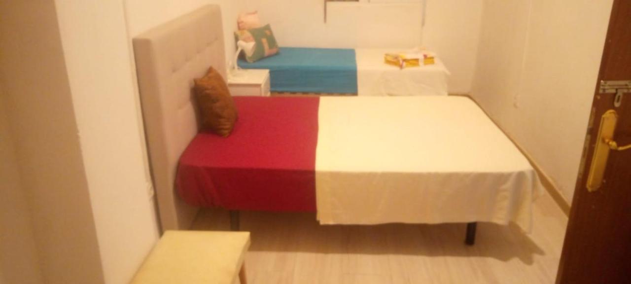 Aurora Room With Private Bathroom Alicante Exterior foto