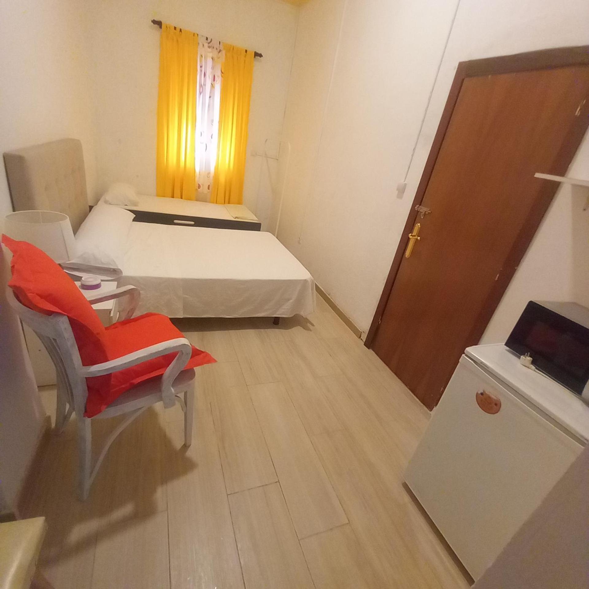 Aurora Room With Private Bathroom Alicante Exterior foto