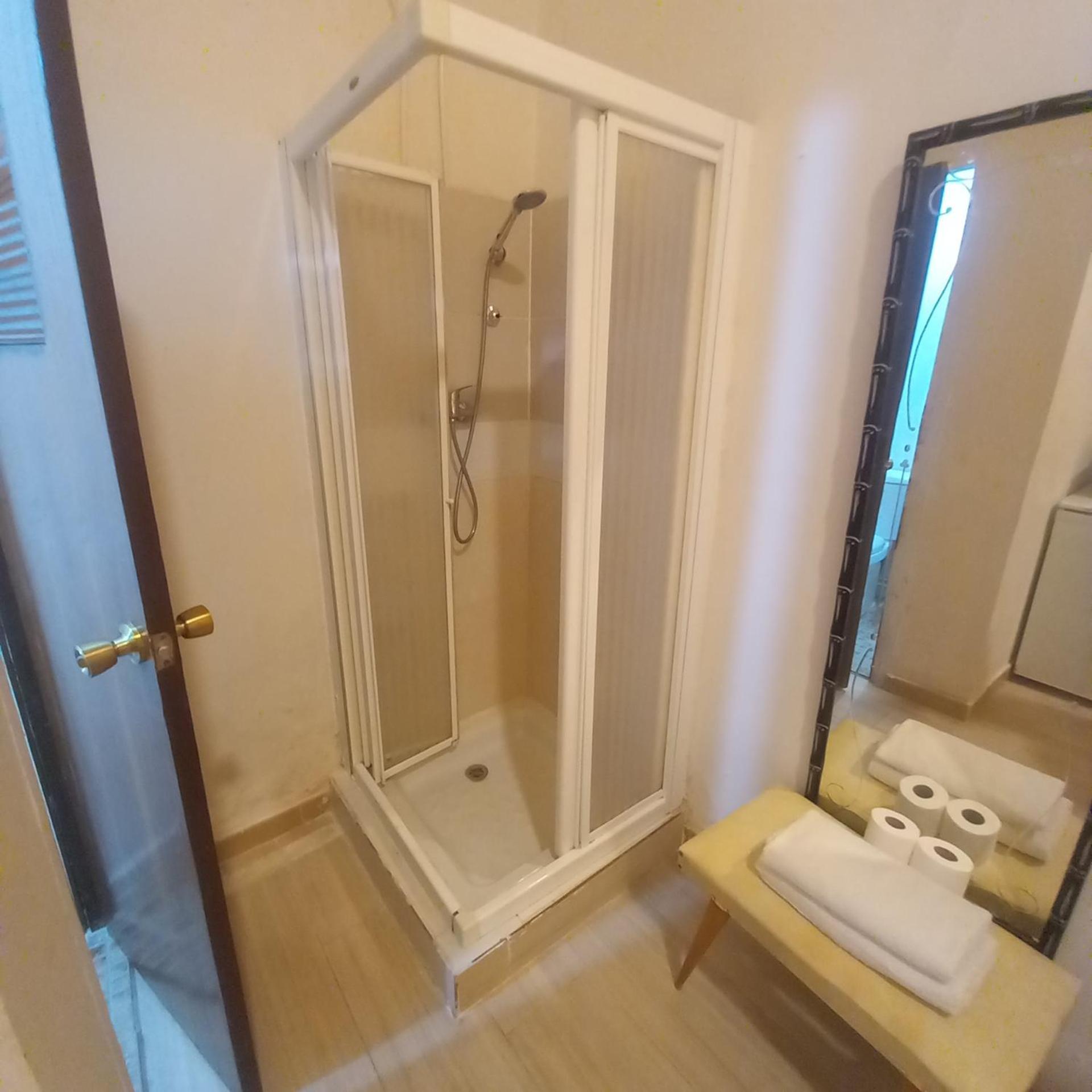 Aurora Room With Private Bathroom Alicante Exterior foto